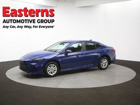 Used 2025 Toyota Camry LE w/ Convenience Package image 55