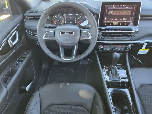 New 2026 Jeep Compass Latitude AWD/4WD image 10