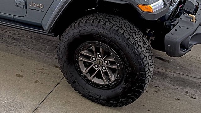 Used 2025 Jeep Wrangler Unlimited Rubicon 392 AWD/4WD image 15