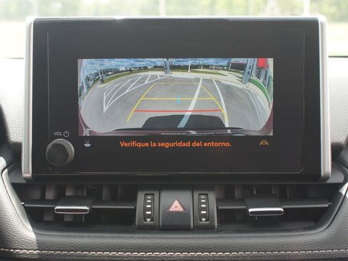 Used 2023 Toyota RAV4 XLE Premium FWD image 7