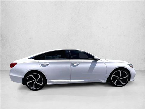 Used 2019 Honda Accord Sport image 5