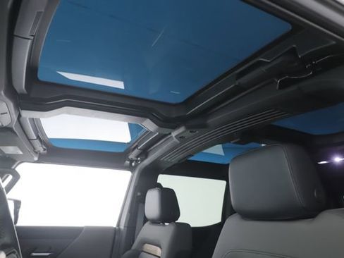 Used 2024 GMC Hummer EV 3X w/ LPO, Cargo Utility Package AWD/4WD image 28