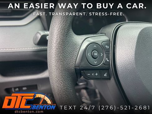Used 2024 Toyota RAV4 LE AWD/4WD image 15