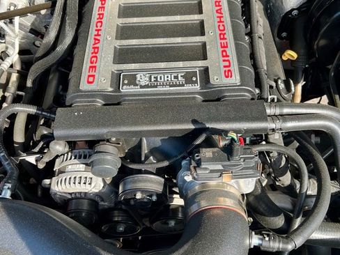 Used 2018 Chevrolet Silverado 1500 LT w/ All Star Edition AWD/4WD image 30