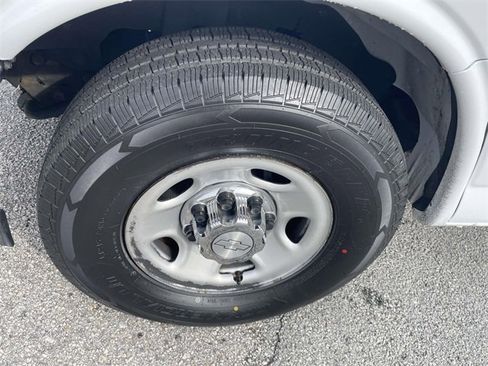 Used 2020 Chevrolet Express 3500 LT w/ LT Preferred Equipment Group image 11