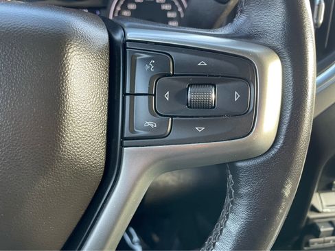 Used 2021 Chevrolet Silverado 1500 LT Trail Boss w/ Convenience Package II image 18