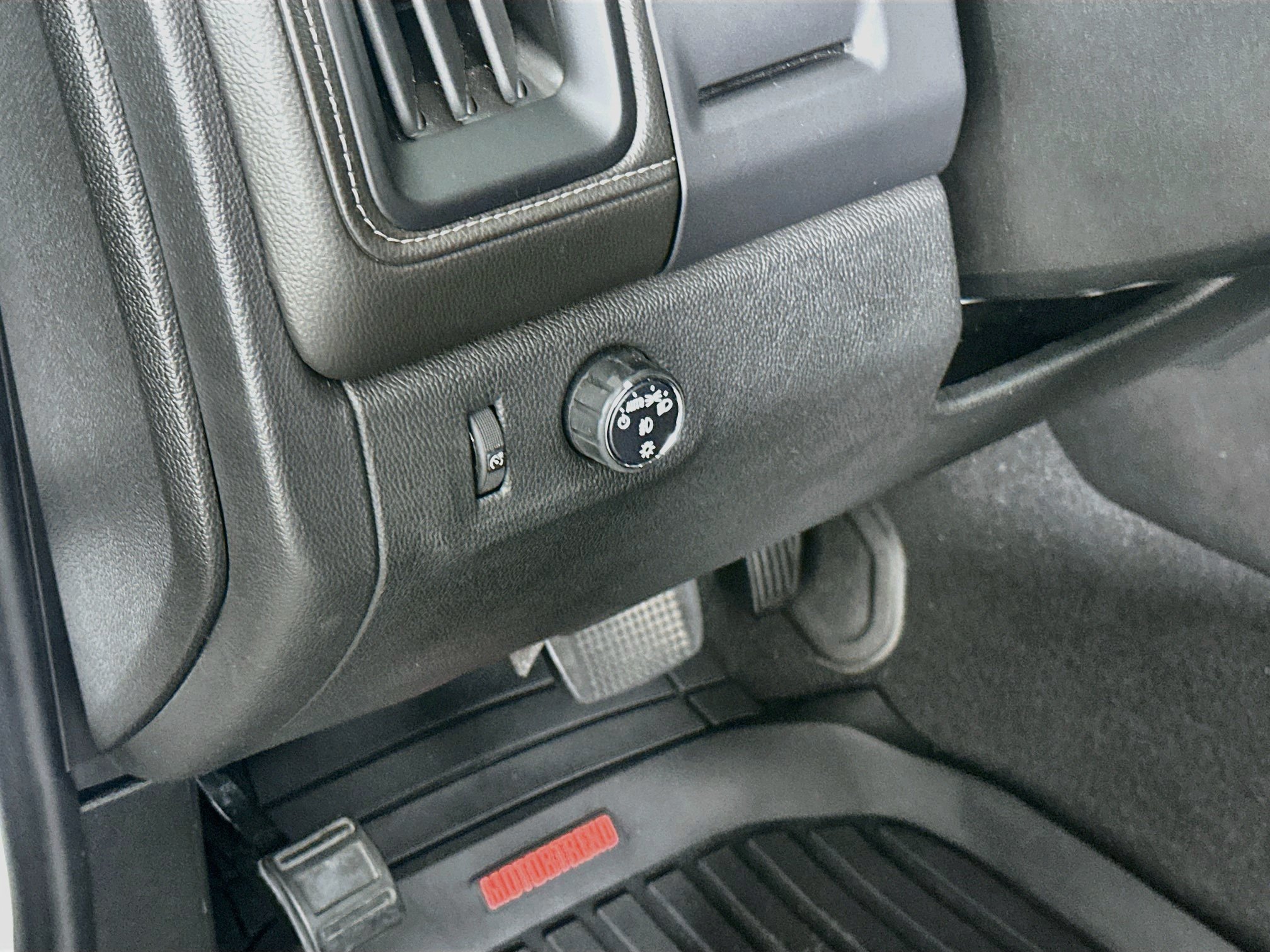 Used 2022 GMC Canyon Elevation RWD image 16