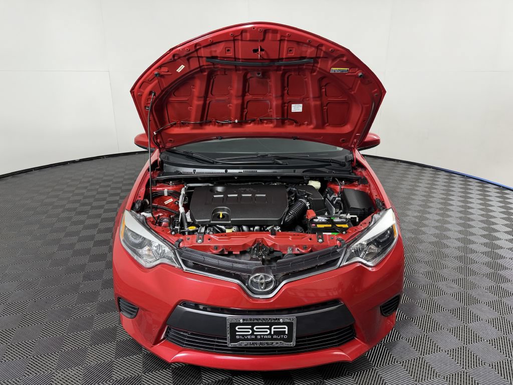 Used 2015 Toyota Corolla LE FWD image 14