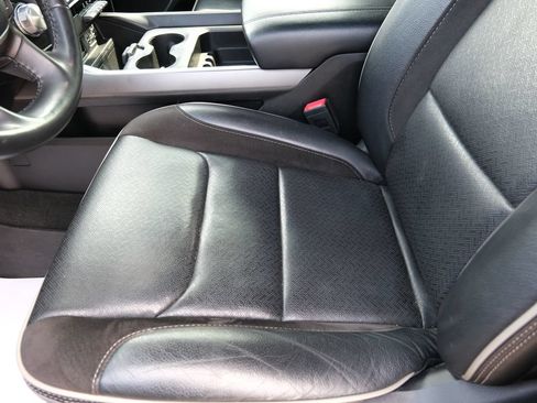 Used 2023 RAM 1500 Laramie AWD/4WD image 24