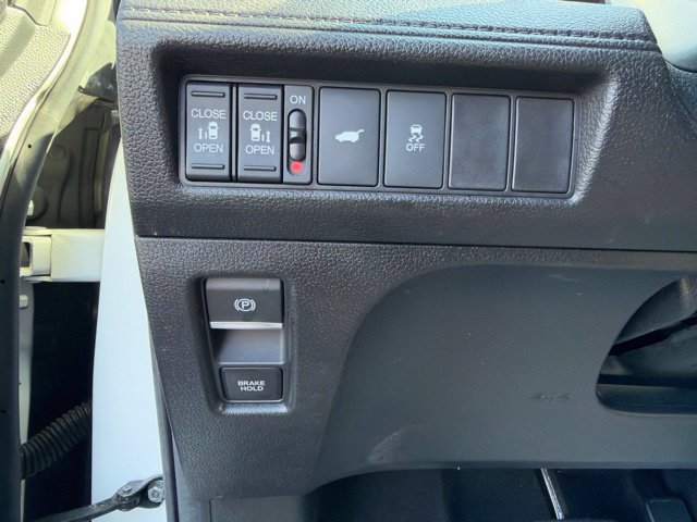 Used 2025 Honda Odyssey Sport-L image 10