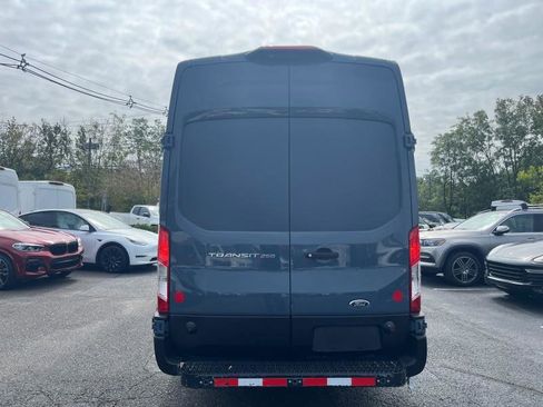 Used 2019 Ford Transit 250 148 High Roof Extended image 5