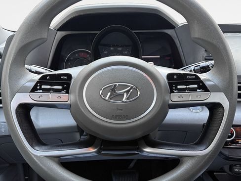 Used 2021 Hyundai Elantra SEL FWD image 18