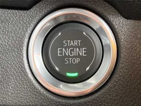 Used 2026 Chevrolet Traverse LT w/ Driver Confidence Package image 31