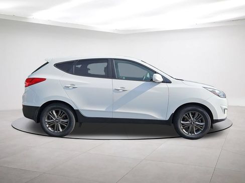 Used 2015 Hyundai Tucson GLS w/ Option Group 02 AWD/4WD image 8