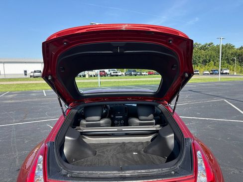 Used 2013 Nissan 370Z Touring w/ Sport Pkg RWD image 11