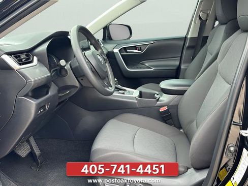 Used 2024 Toyota RAV4 AWD Hybrid image 21