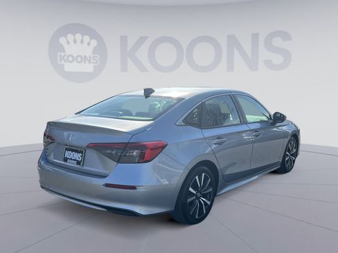 Used 2024 Honda Civic EX image 7