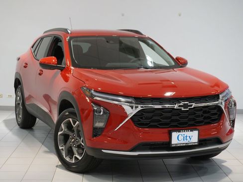 New 2026 Chevrolet Trax LT image 4