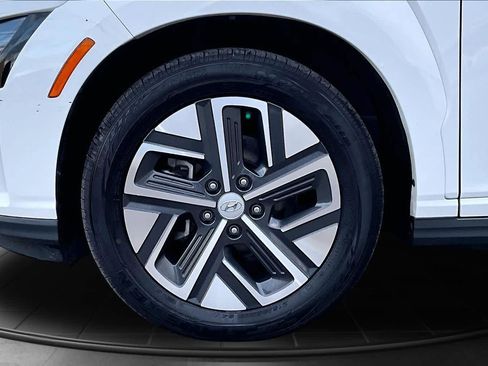 Used 2023 Hyundai Kona SEL FWD image 8