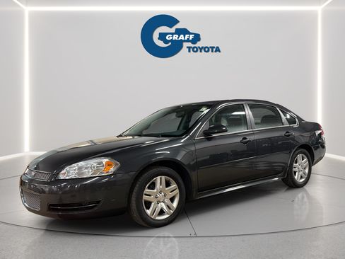 Used 2016 Chevrolet Impala LT FWD image 2