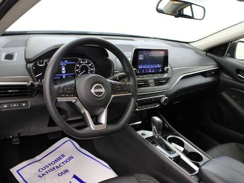 Certified 2024 Nissan Altima 2.5 SV FWD image 14