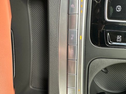 New 2026 Kia Carnival EX image 42