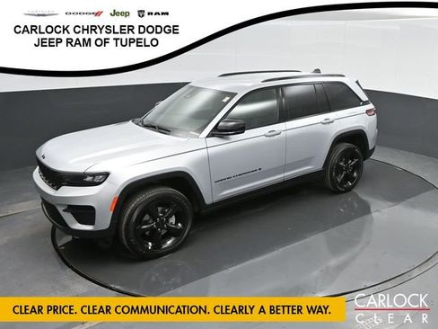 New 2025 Jeep Grand Cherokee Altitude image 1