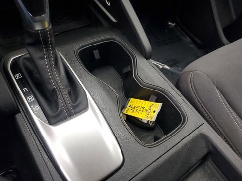 Used 2023 Nissan Frontier SV w/ SV Convenience Package image 31