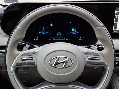 Used 2023 Hyundai Palisade Calligraphy image 20