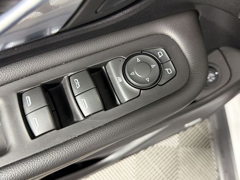 Used 2023 GMC Terrain SLT w/ Infotainment Package II AWD/4WD image 18