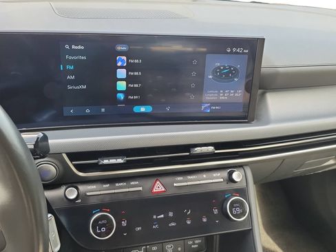 Used 2024 Hyundai Sonata SEL w/ Convenience Package FWD image 16