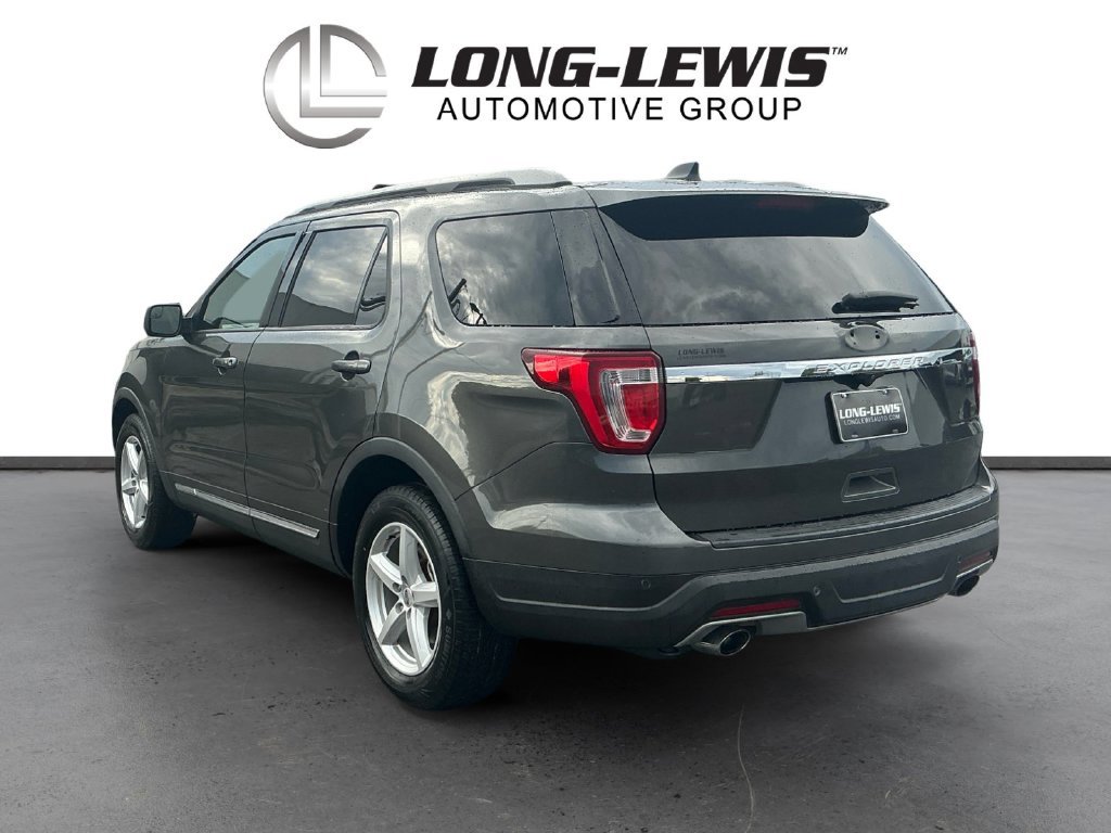 Used 2019 Ford Explorer XLT FWD image 4