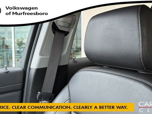 Used 2023 GMC Acadia SLT image 22