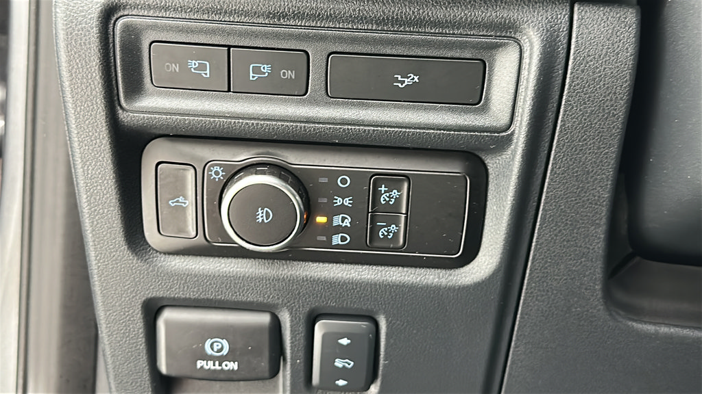Used 2023 Ford F150 Lariat w/ Equipment Group 502A High AWD/4WD image 23