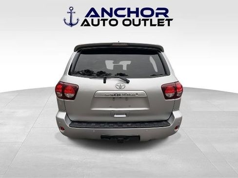 Used 2019 Toyota Sequoia SR5 image 7