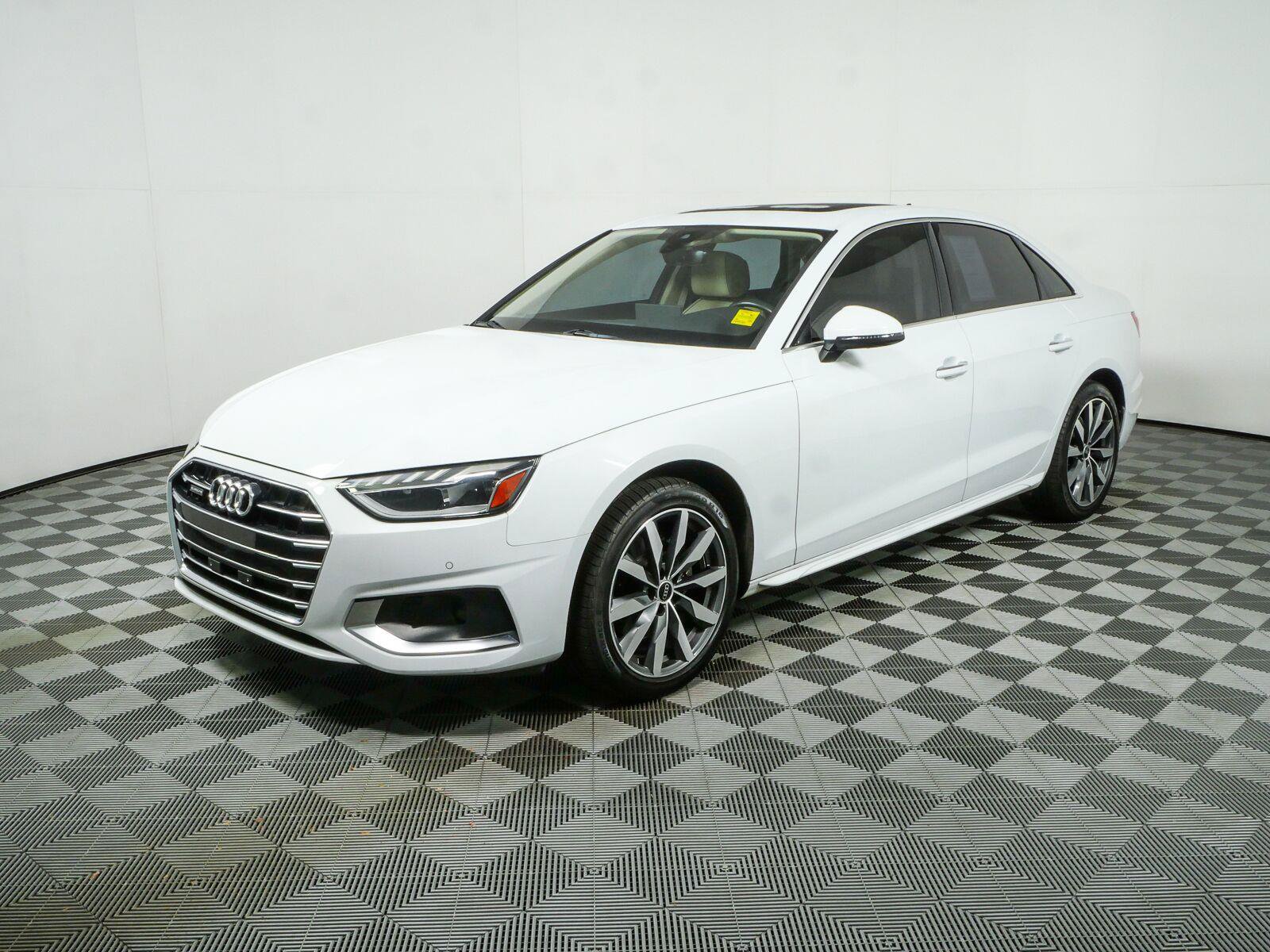 Used 2021 Audi A4 2.0T Premium Plus w/ Premium Plus Package AWD/4WD image 27