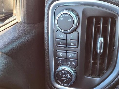 Used 2019 GMC Sierra 1500 SLT image 14