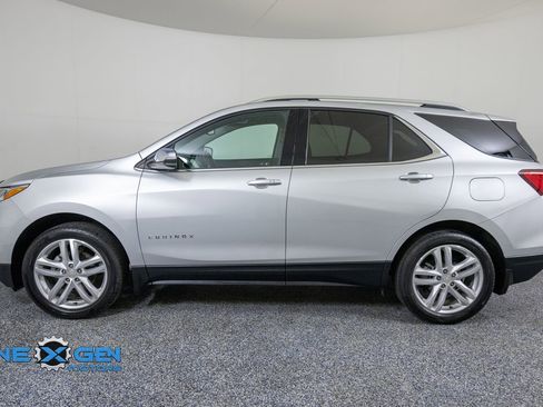 Used 2021 Chevrolet Equinox Premier AWD/4WD image 4