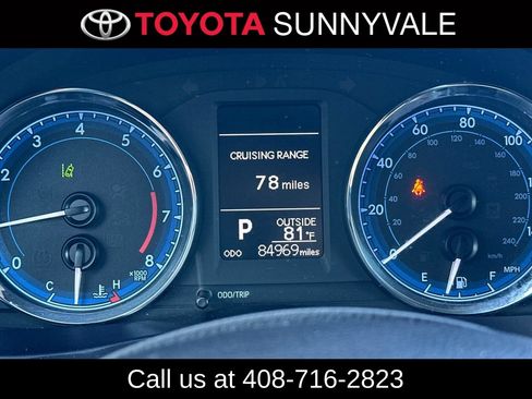 Used 2018 Toyota Corolla LE FWD image 26