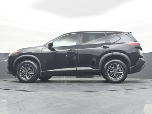 Used 2023 Nissan Rogue S FWD image 25