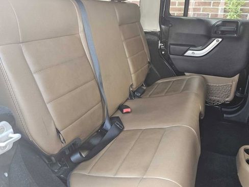 Used 2012 Jeep Wrangler Unlimited Rubicon w/ Dual Top Group image 4