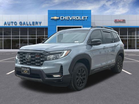 Used 2023 Honda Passport TrailSport image 1