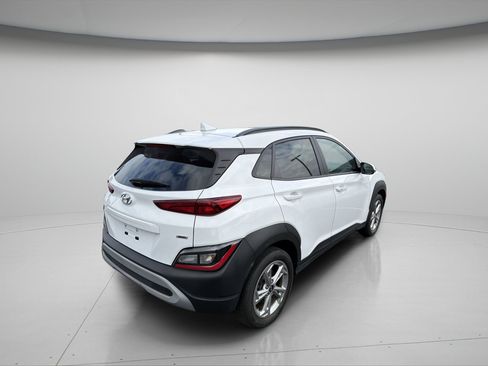 Used 2023 Hyundai Kona SEL AWD/4WD image 4