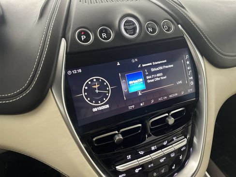 Used 2021 Aston Martin DBX AWD/4WD image 16