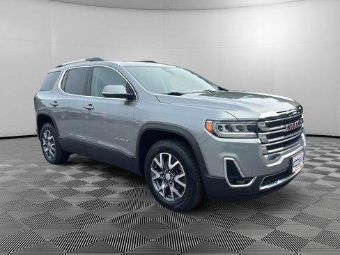 Used 2023 GMC Acadia SLT w/ Preferred Package AWD/4WD image 2