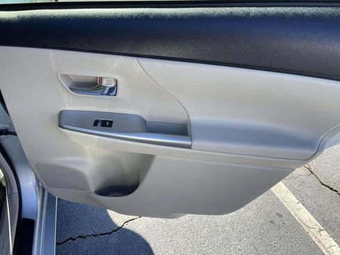 Used 2016 Toyota Prius V Four image 43