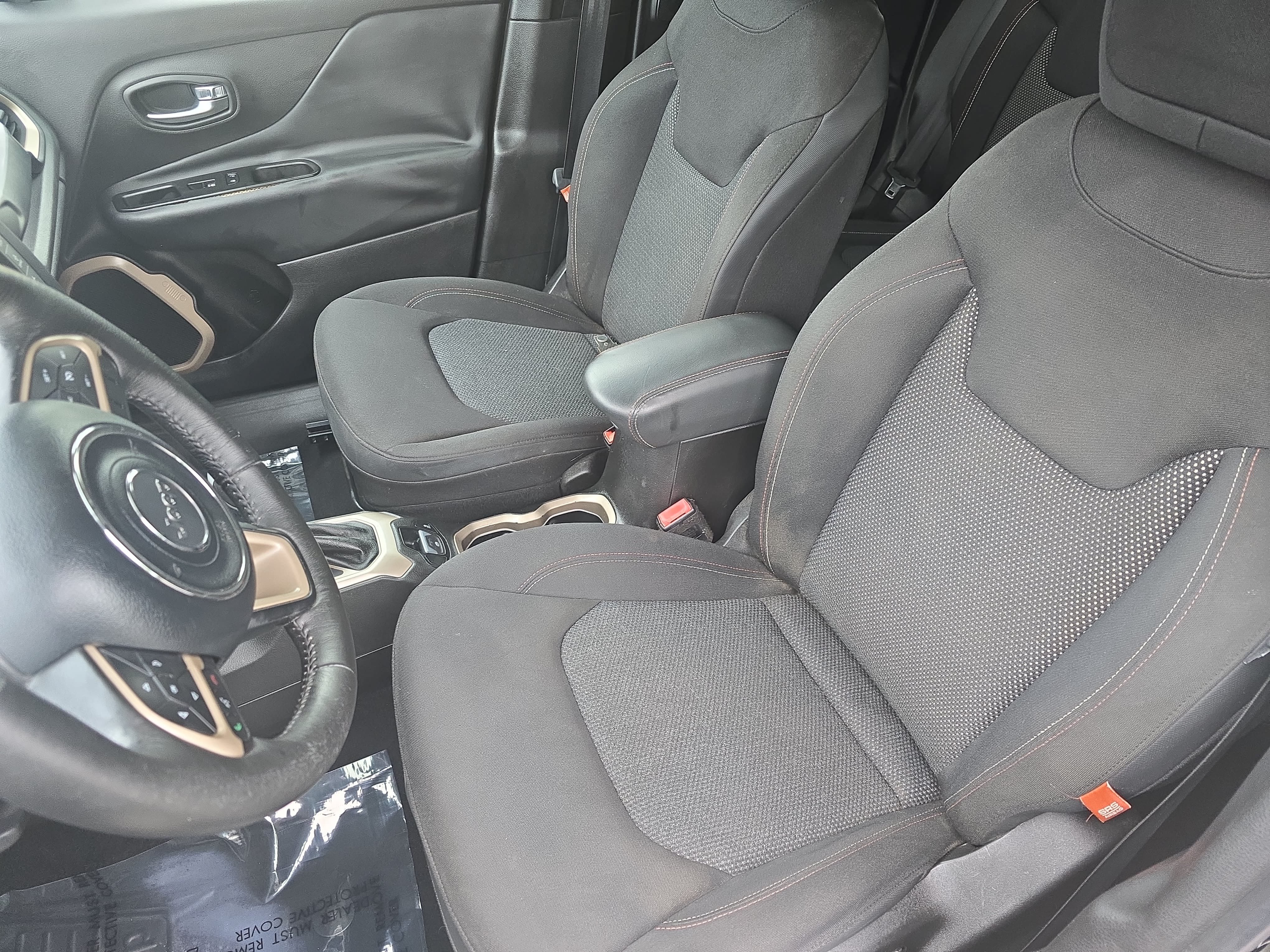 Used 2016 Jeep Renegade 75th Anniversary FWD image 14