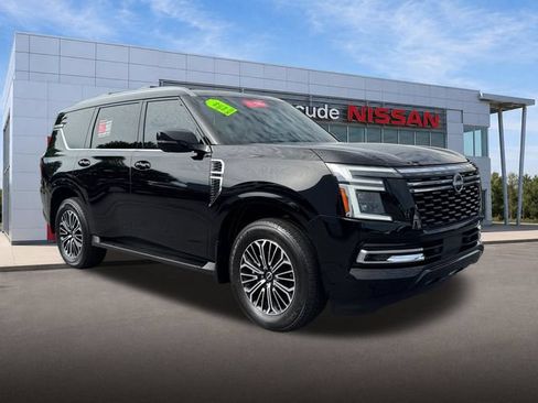 Certified 2025 Nissan Armada Platinum AWD/4WD image 1