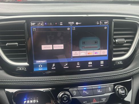 New 2026 Chrysler Pacifica Select image 15