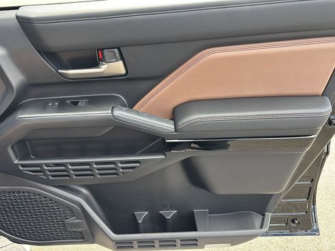 New 2026 Toyota 4Runner Limited image 15